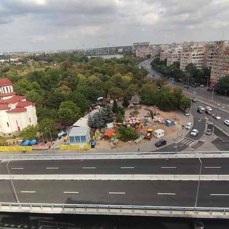 Lake And Park View Residence Boekarest Buitenkant foto